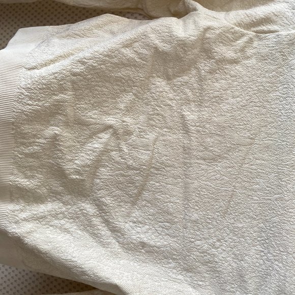 long sleeve crop- fabletics. thick material - Picture 4 of 5